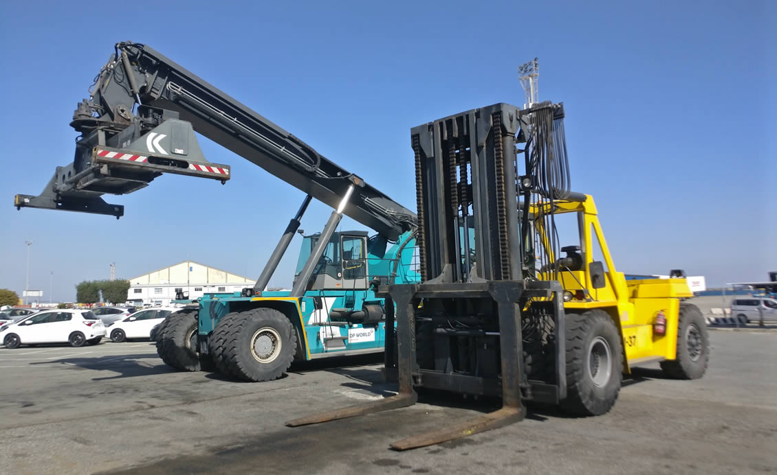 TELESCOPIC & COUNTERBALANCE FORKLIFTS